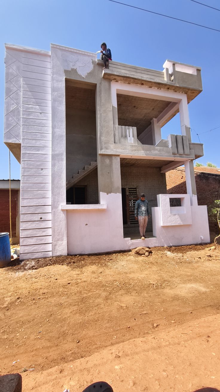 Building Contractors in Hassan