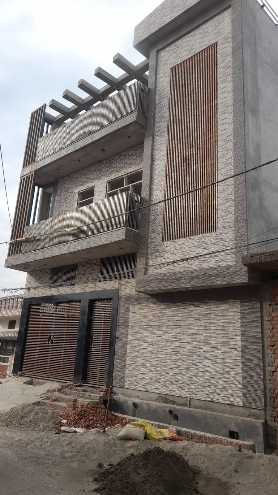 Building Contractors in Srirangapatna